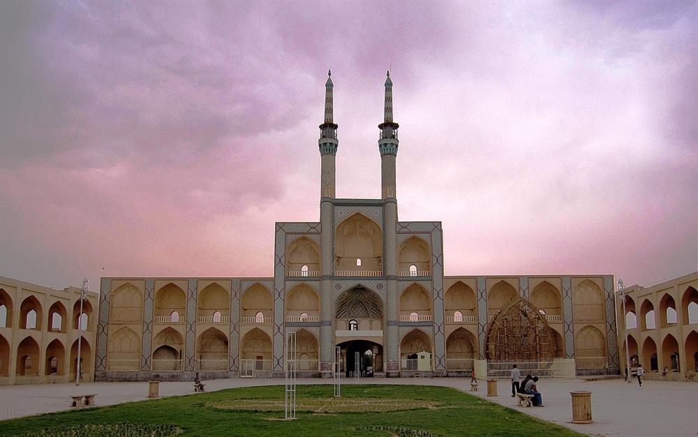 مسجد امیرچخماق، مسجد جامع نو یا مسجد دهوک واقع در میدان امیر چخماق