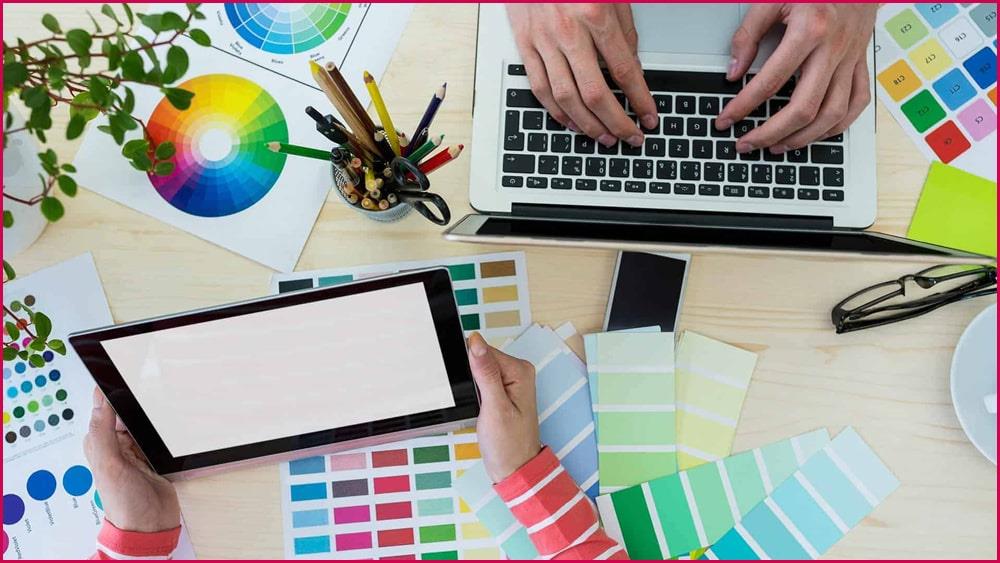 در طراحی سایت سعی کنید از رنگ های هماهنگ با کسب و کار خود استفاده کنید.