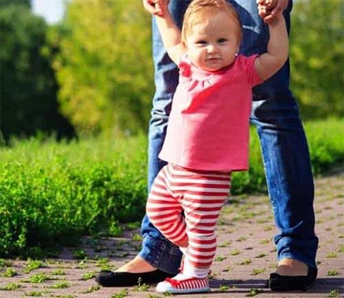 چگونه پای کودک را برای راه رفتن تقویت کنید؟