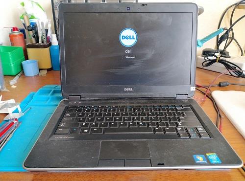 لپ تاپ Dell Latittude E6440  تعمیر شده و به درستی بوت میشود و کار میکند

 