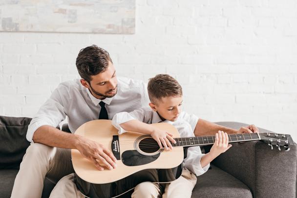 آموزش گیتار به کودک